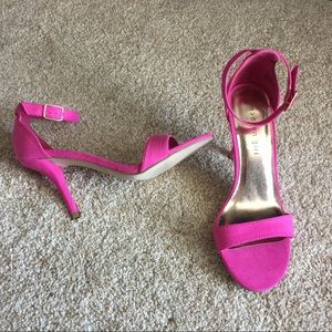 NEW! Madden Girl hot pink heels size 7.5